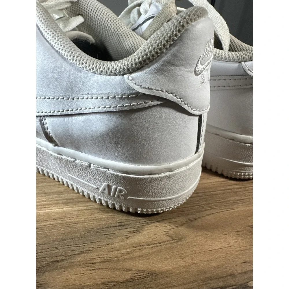 Nike this shoes